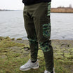 River Crew Softshell Adventure Trousers met waterafstotende stof en robuust design, perfect voor outdoor avonturen.